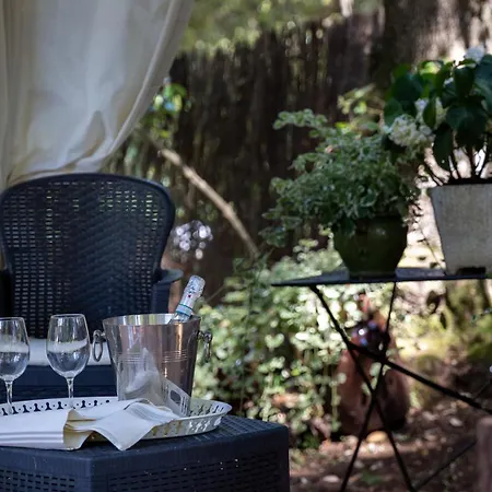 Rinaldi 6, Emma Вилла *