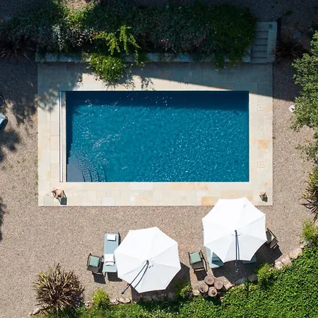 Rinaldi 6, Emma Вилла *