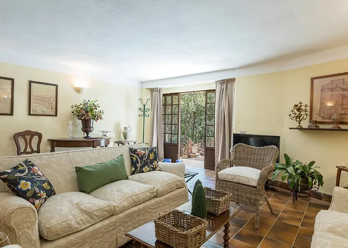 Rinaldi 6, Emma Вилла